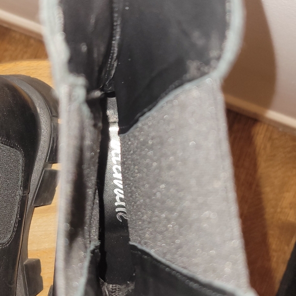 L'Intervalle women's black leather boots - Picture 8 of 11